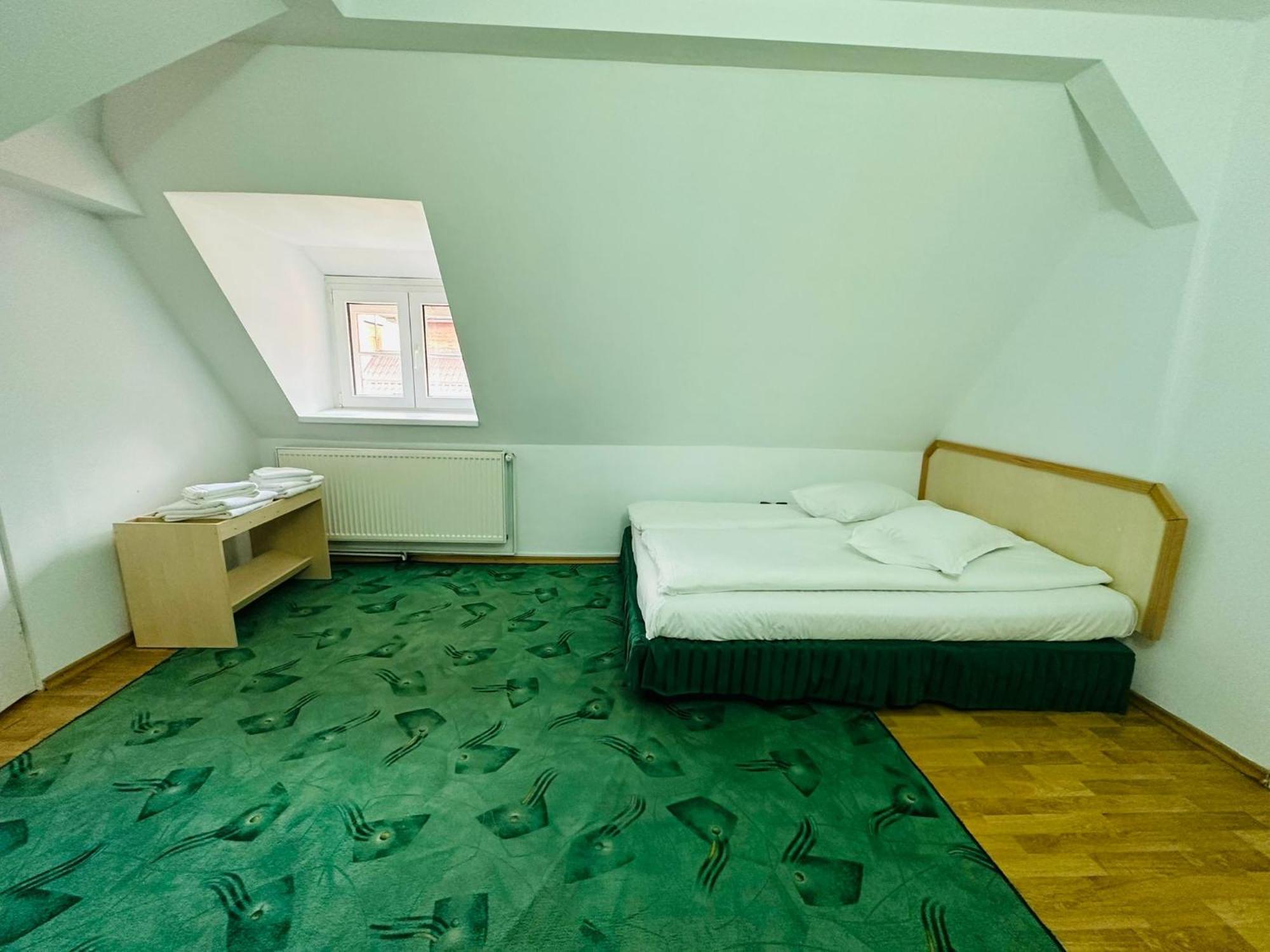 Rapsodia Sinaia Bed and Breakfast Exteriör bild