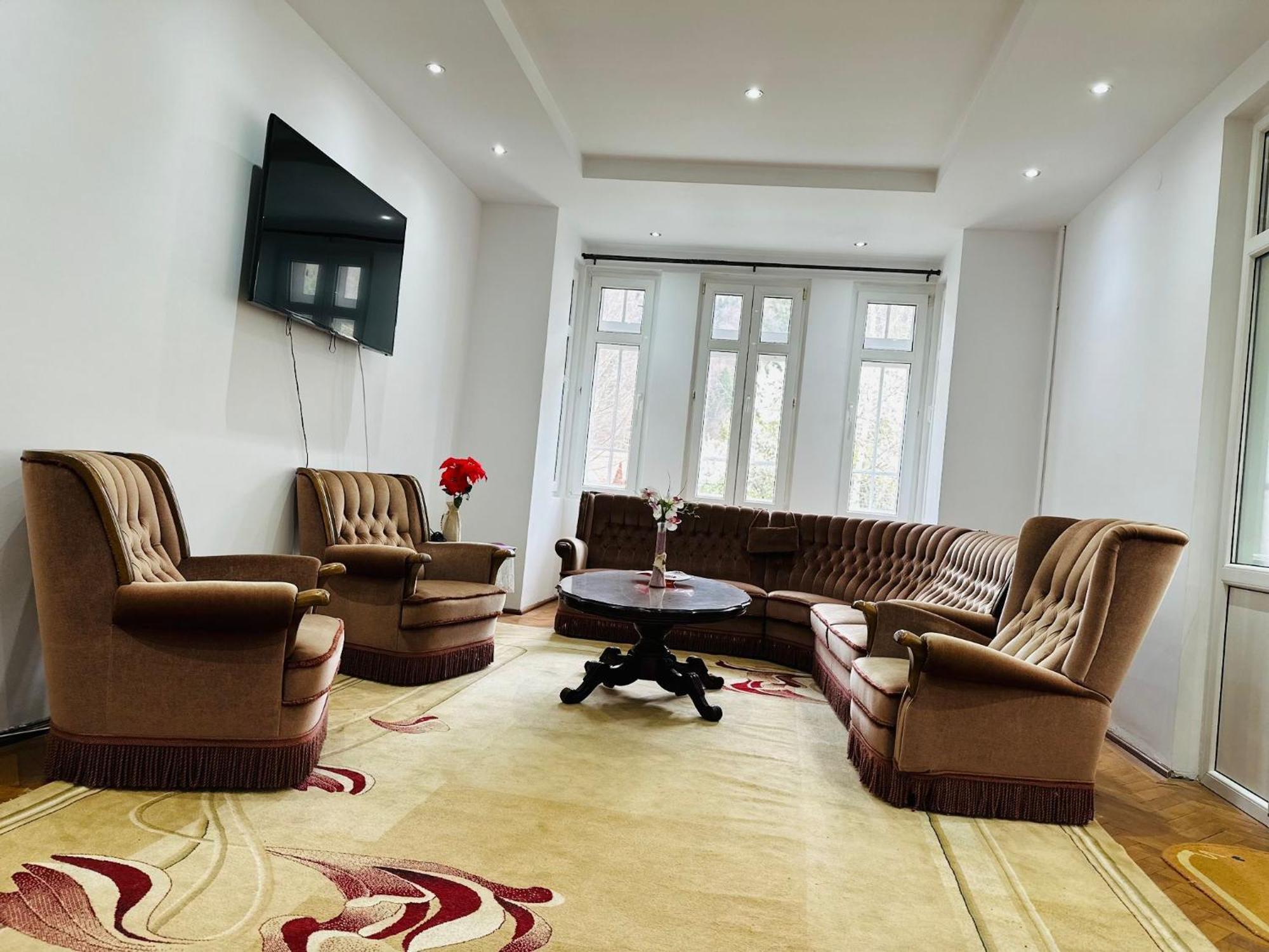 Rapsodia Sinaia Bed and Breakfast Exteriör bild